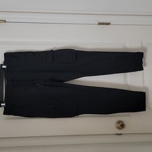 Forever 21 Men Size L Black Cargo Joggers, Gently Used Condition